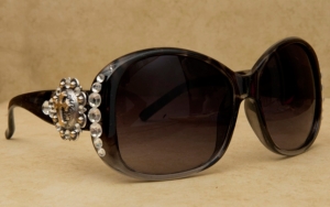 Blazin Roxx® Women's Brown with Silver and Gold Round Berry Cross Concho and Clear Crystals Sunglasses