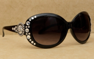 Blazin Roxx® Women's Black with Silver Round Concho and Clear Crystals Sunglasses