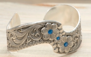 Montana Silversmiths® True Blue Wildflower Spray Cuff Bracelet