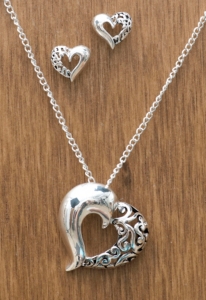 3-D Belt Company® Silver Smooth/Filigree Heart Jewelry Set
