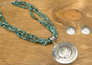 Montana Silversmiths® Classic Montana Silver Engraved Concho Jewelry Set