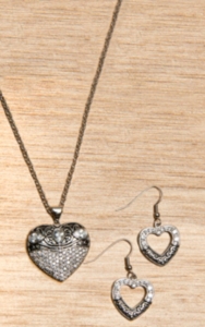 Montana Silversmiths® Vintage Charm Something Old Something New Heart Jewelry Set