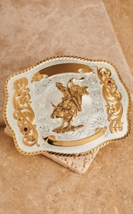 Montana Silversmiths Large Bull Rider Scalloped Trophy Buckle | Cavender's